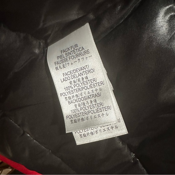 PERFECT RED puffer ski snow coat BCBG Max Azria - Picture 7 of 9